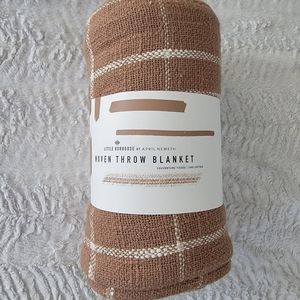 Little Korboose throw blanket 50x60in